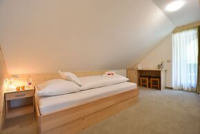 PRIVILLAGE STARE - B&B, Villa and Chalet Resort