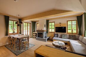 PRIVILLAGE STARE - B&B, Villa and Chalet Resort