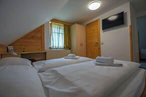 PRIVILLAGE STARE - B&B, Villa and Chalet Resort