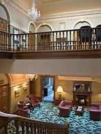 Tre-Ysgawen Hall