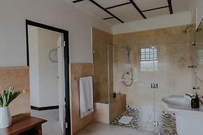 CANA Vineyard Guesthouse