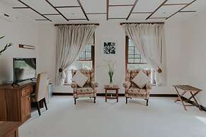 CANA Vineyard Guesthouse
