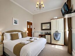Riviera Lodge Hotel