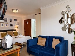 Riviera Lodge Hotel