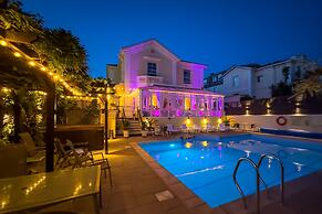 Riviera Lodge Hotel