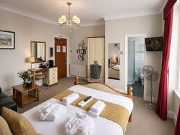 Riviera Lodge Hotel