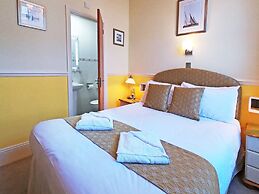 Riviera Lodge Hotel