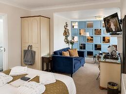 Riviera Lodge Hotel