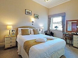 Riviera Lodge Hotel