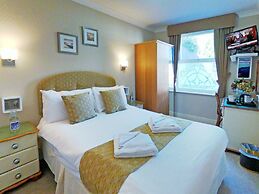 Riviera Lodge Hotel