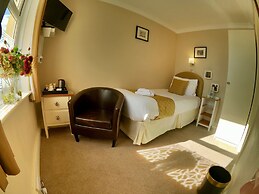 Riviera Lodge Hotel