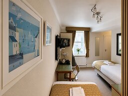 Riviera Lodge Hotel