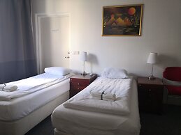 101 Guesthouse Hotel