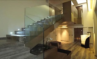 Romano House