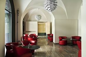 Romano House