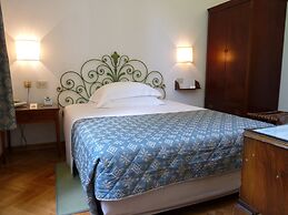 Classic Hotel