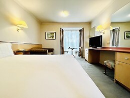 The Waverley International Hotel