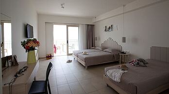Maravel Star Art Hotel