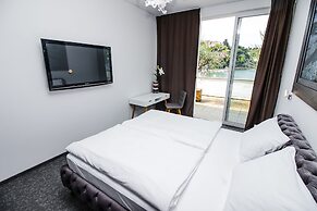 Barbara Piran Beach hotel