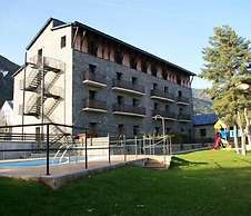 Roca Nevada Suites