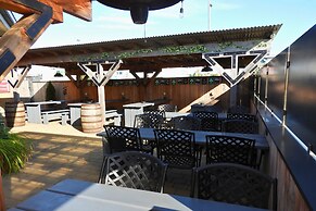 Curran Court Hotel