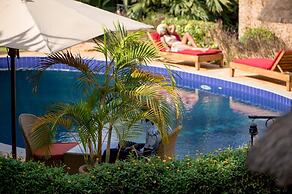 Le Petit Village Hotel & Spa
