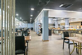 Cullera Holiday Hotel