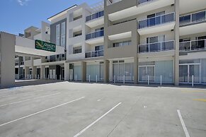 Quality Suites Pioneer Sands