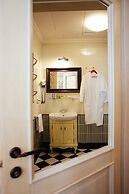 Vintage Boutique Hotel