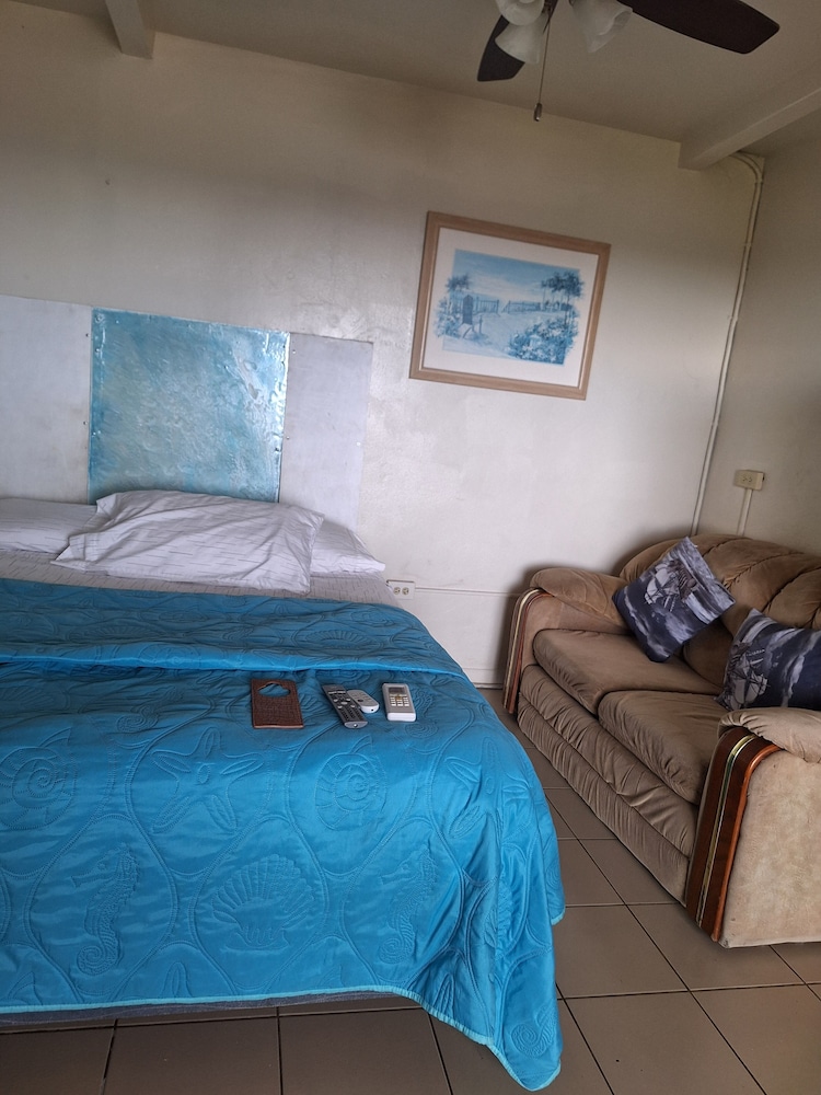 Sunset Gardens Guesthouse