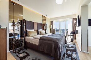 Tivoli Hotel