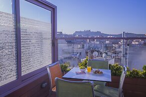 Novus City Hotel