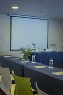 Novus City Hotel