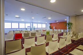 Novus City Hotel