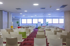 Novus City Hotel