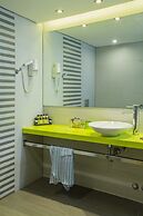 Novus City Hotel