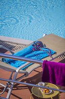 Novus City Hotel