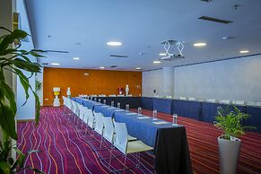 Novus City Hotel