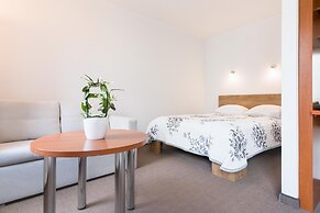 Warsaw Apartments Magnolie