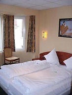 Hotel Albert 2
