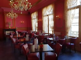 Hotel Albert 2