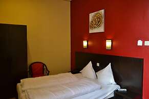 Hotel Albert 2