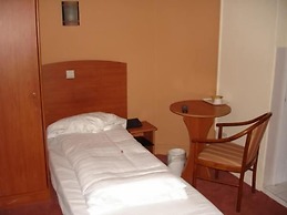 Hotel Albert 2