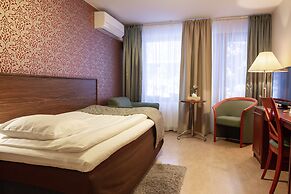 Hotel Fjalar