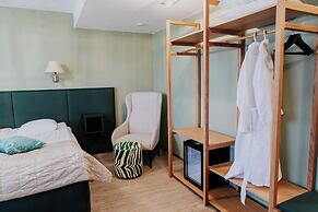 Hotel Fjalar