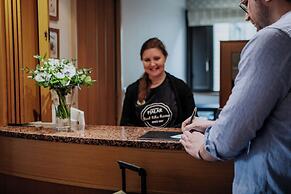 Hotel Fjalar