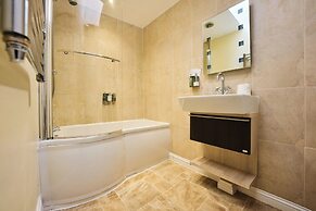 Royal Seven Stars Hotel