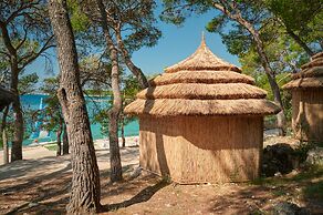 Pine Beach Bungalows – all inclusive