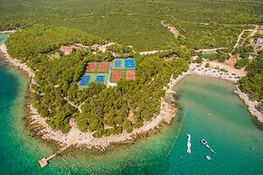 Pine Beach Bungalows – all inclusive