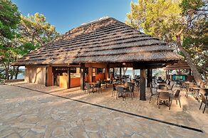 Pine Beach Bungalows – all inclusive
